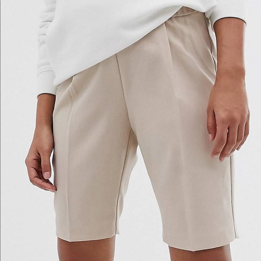Maternity shorts